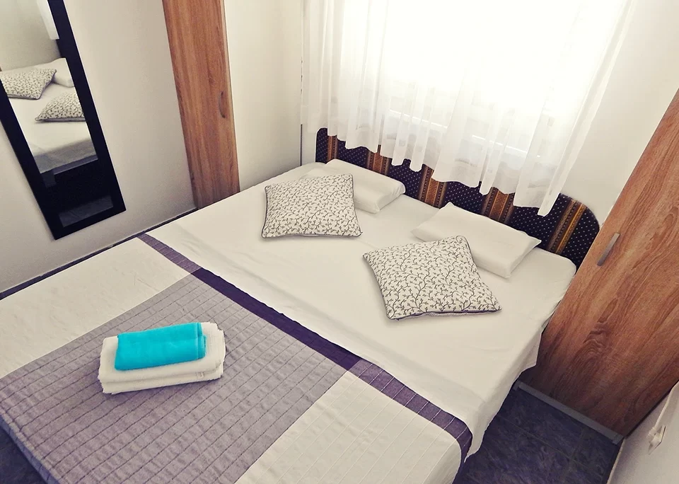 01-Apt02-kreveti1